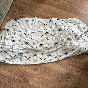 Kickee crib sheet